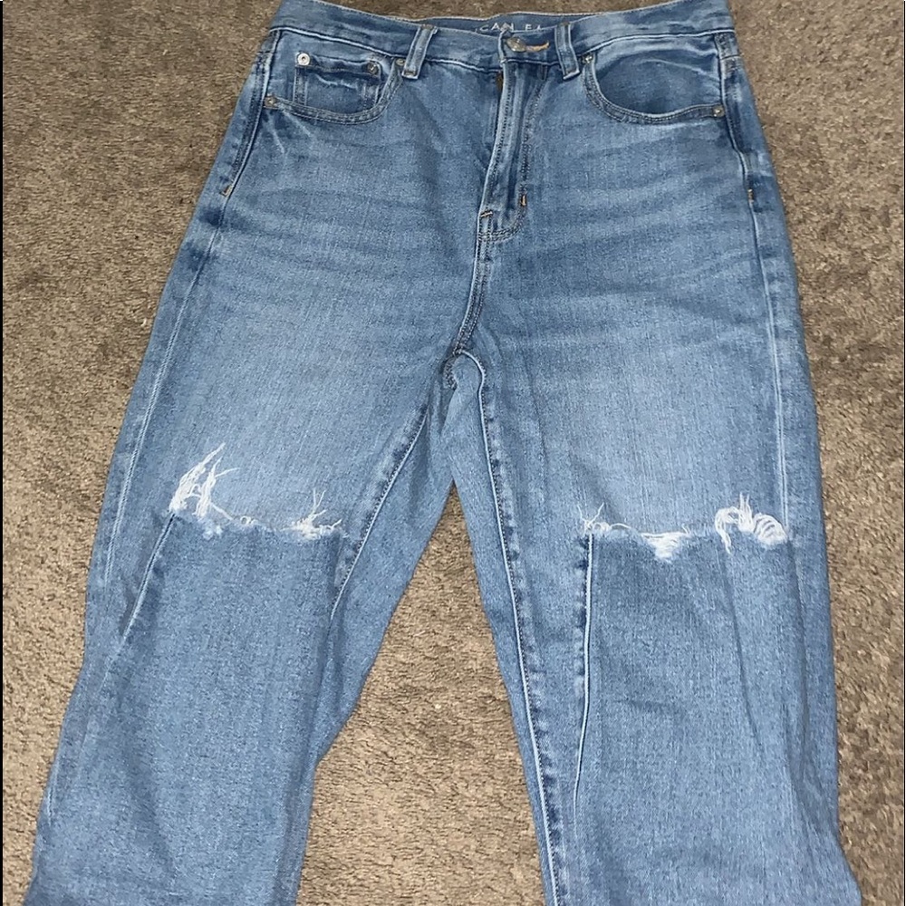 AE light-medium wash mom jean
